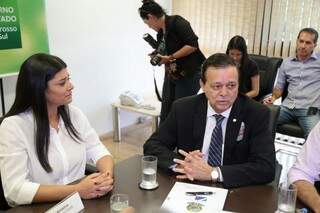 Deputado Jovair Arantes ao lado da governadora em exercício Rose Modesto (Foto: Fernando Antunes)