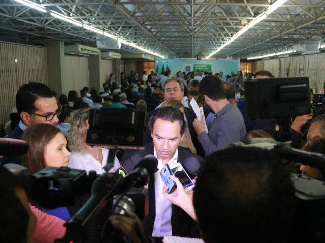 Prefeito assina repasse de emendas aos vereadores nesta sexta-feira