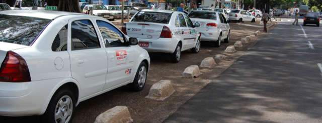 Taxistas usam protocolo para n&atilde;o recolher INSS, argumenta Agetran