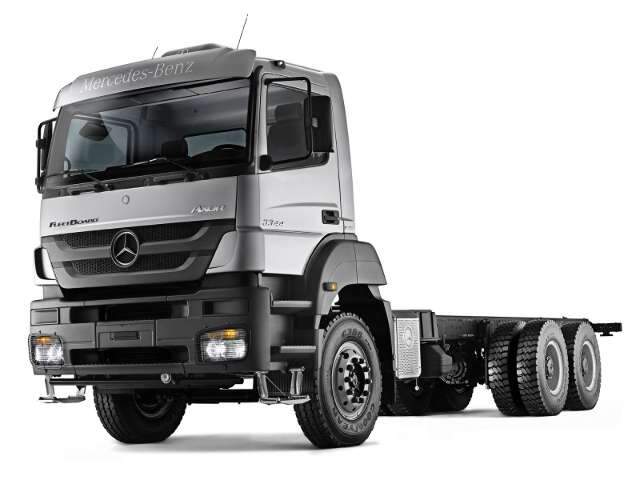 Mercedes-Benz Axor 3344 é o caminhão extrapesado  mais vendido em março