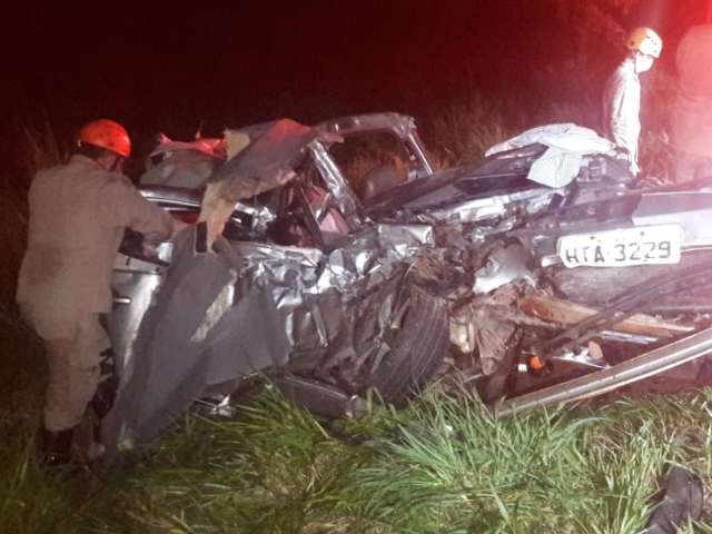 Fam&iacute;lia que morreu em acidente seguia para missa de cola&ccedil;&atilde;o de grau 