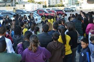 Os 200 participantes se reuniram no estacionamento do 3º andar do Shopping (Foto: Filipe Prado)