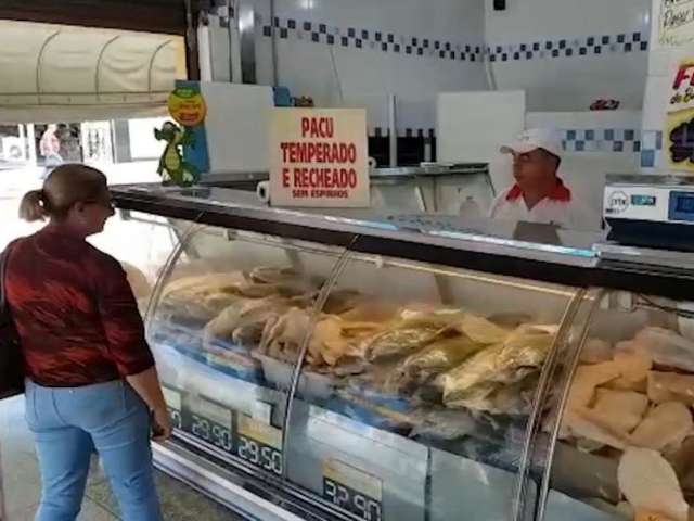Para quem quer garantir o peixe, movimento &eacute; tranquilo no Mercad&atilde;o