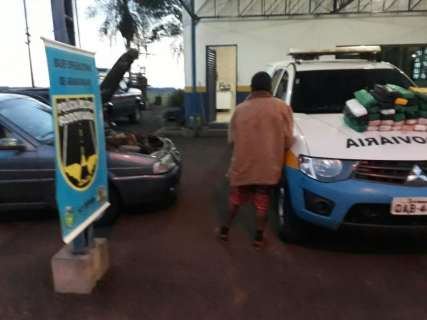 Maconha escondida sob lataria de ve&iacute;culo seria levada por R$ 5 mil at&eacute; SP 