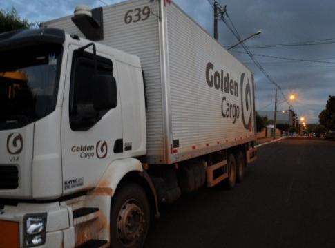 Caminh&atilde;o com quase 2 toneladas de agrot&oacute;xico ilegal &eacute; apreendido