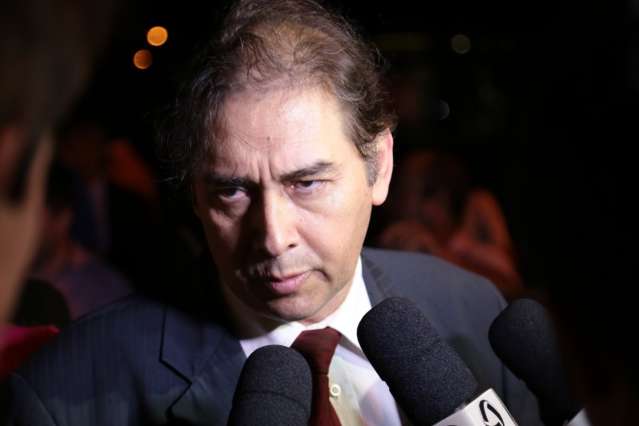 Bernal far&aacute; apelo para m&eacute;dicos encerrarem greve e &ldquo;salvar Campo Grande&rdquo;