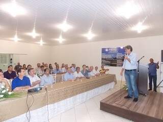 Grupo debate sobre hidrovia em Aparecida do Taboado (Foto: Divulgação)