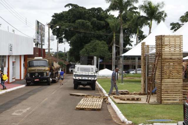 MPE pede ao TJ interdi&ccedil;&atilde;o de parque e suspens&atilde;o da Expogrande