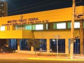 Fachada do Ministério Público Federal localizado na Avenida Afonso Pena, em Campo Grande (Foto: arquivo/Campo Grande News)