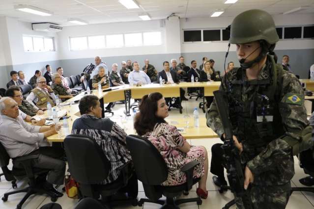 Ministro da Defesa conhece Sisfron e diz que projeto n&atilde;o vai sofrer cortes