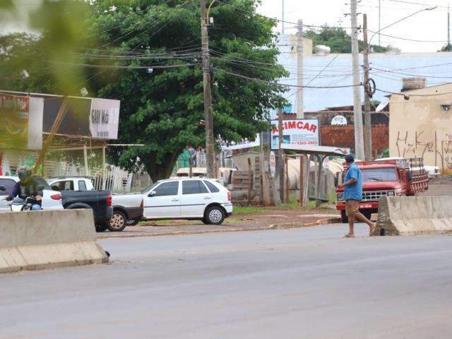 Obra na Euler avan&ccedil;a 2018 e continua sendo foco de queixa de vizinhos