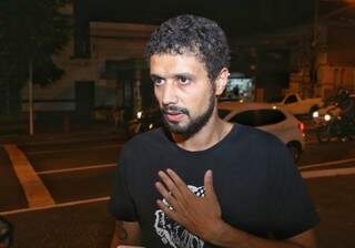 O ciclista, Pedro Dias participou da bicicletada e contou que quase foi atropelado enquanto pedalava na Capital (Foto: Paulo Francis)