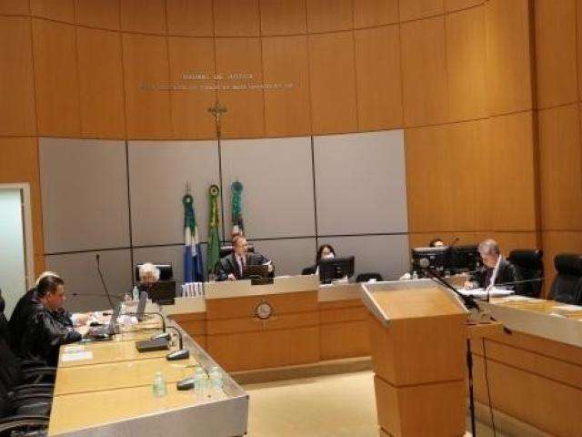 Prefeitura deve pagar 50 mil a morador que teve casa destru&iacute;da por &aacute;rvore