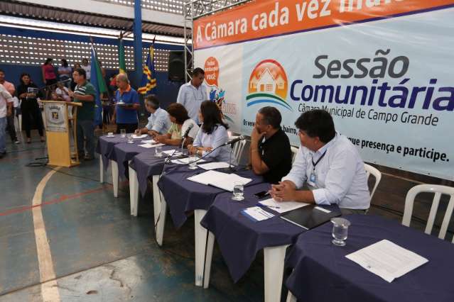 Na &uacute;ltima sess&atilde;o comunit&aacute;ria, moradores fazem um &ldquo;caminh&atilde;o&rdquo; de reivindica&ccedil;&otilde;es