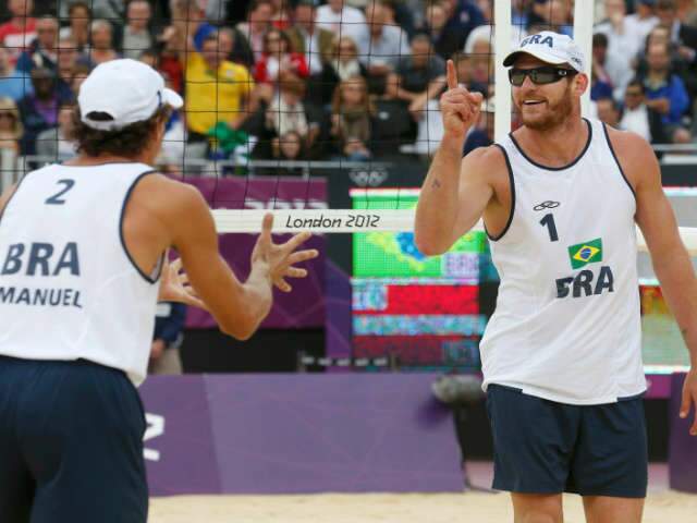 Alison e Emanuel disputam medalha de ouro contra alem&atilde;es no v&ocirc;lei de praia