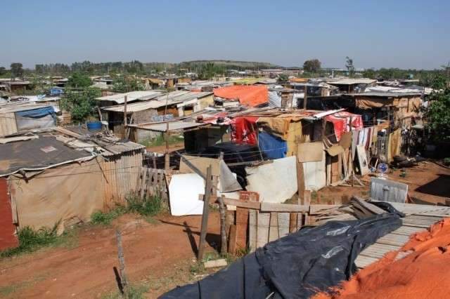 Fam&iacute;lias da Cidade de Deus ser&atilde;o levadas para lotes na regi&atilde;o do Dom Antonio