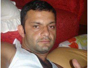 Jogador morre ao sofrer infarto durante partida de futebol
