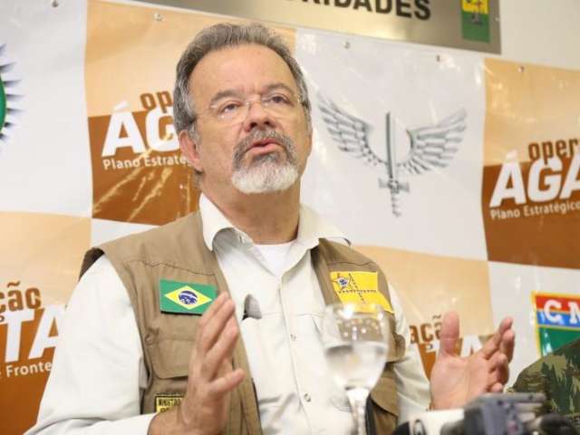 Brasil n&atilde;o tem dinheiro e vontade pol&iacute;tica para p&ocirc;r Ex&eacute;rcito na fronteira