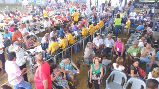 Prefeito diz que caravana zera fila de quem espera por cirurgia h&aacute; anos