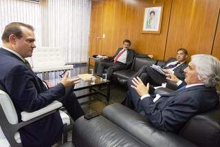 Senador Delcidio do Amaral se reuniu com vice-líderes (Foto:Divulgação)