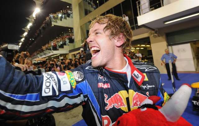 Vettel vence f&aacute;cil em Abu Dhabi e atinge recorde de Schumacher
