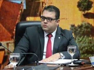 Câmara diz que secretários entregaram documento sobre salário da prefeita Câmara diz que secretários entregaram documento sobre salário da prefeita