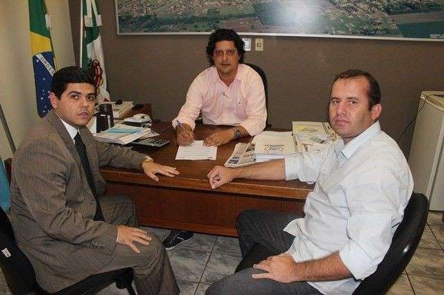 Por mais dinheiro, vereador amea&ccedil;ava abrir CPI contra prefeito 