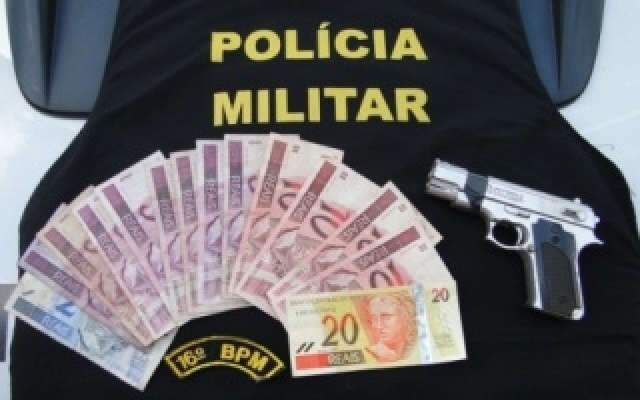  Assaltante &eacute; preso ap&oacute;s roubar farm&aacute;cia com arma de brinquedo