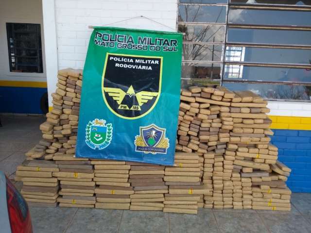 Pol&iacute;cia rodovi&aacute;ria apreende 657 kg de maconha em Prisma na MS-164