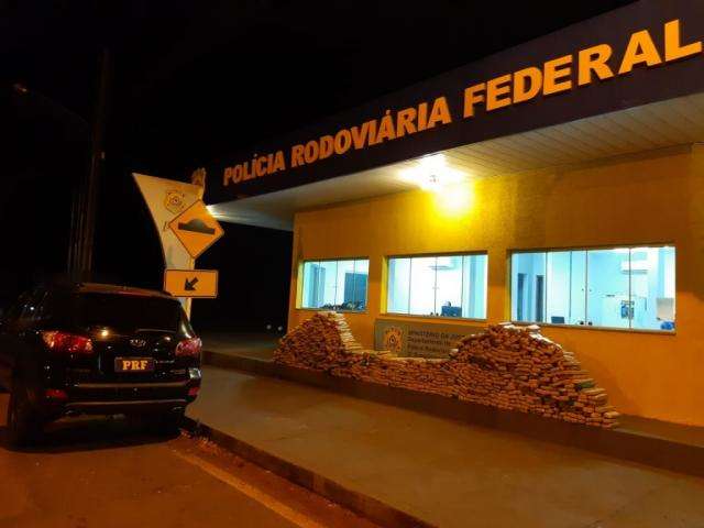Homem levava 1.121 kg de maconha para pagar d&iacute;vida com fac&ccedil;&atilde;o carioca