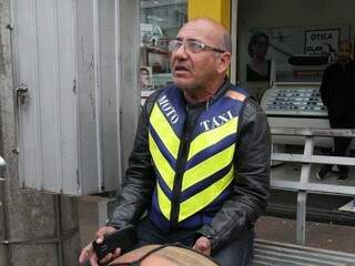 Jonas Dutra – 52, mototaxista (Foto: Saul Schramm)