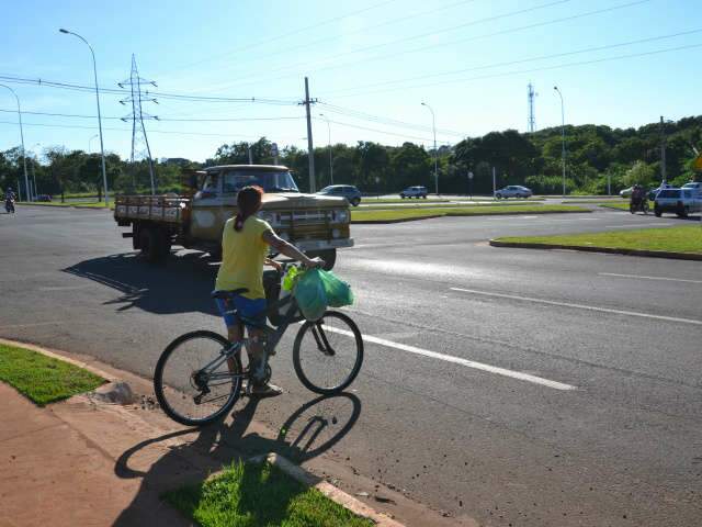  Condutores clamam por sem&aacute;foros em cruzamento na Marginal Lagoa