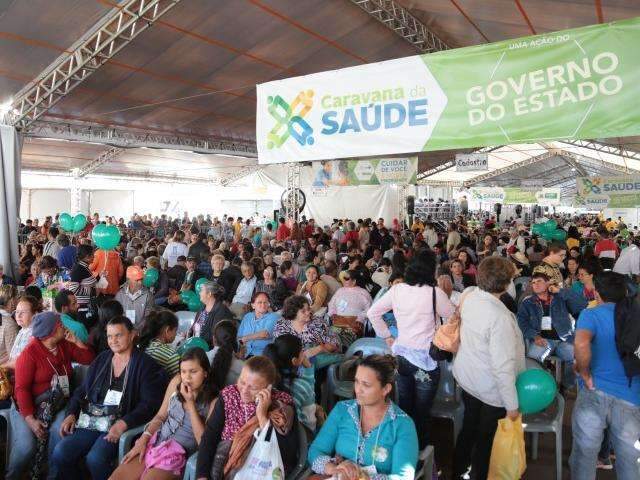 Mais de seis mil j&aacute; passaram pela Caravana da Sa&uacute;de neste s&aacute;bado