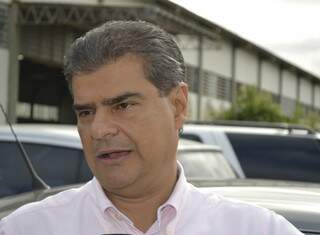 O prefeito Nelson Trad Filho, que determinou corte de despesas em todas as áreas. (Foto: Pedro Peralta) 