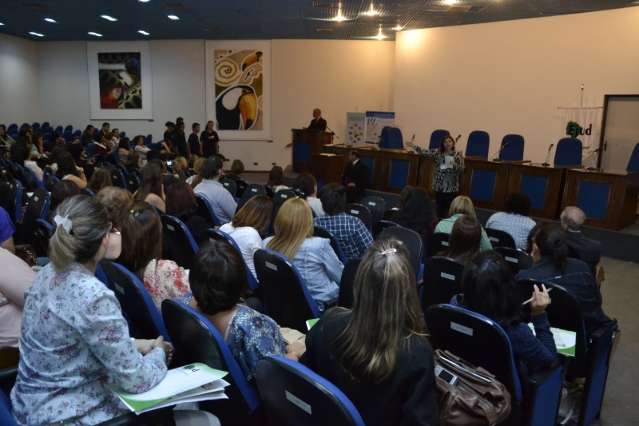 Ciclo de debates sobre inf&acirc;ncia e juventude terminou nesta sexta-feira