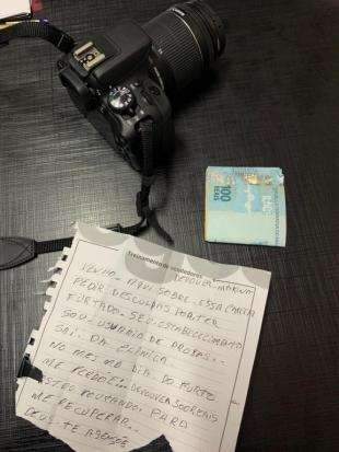 Em pacote de presente, ladr&atilde;o devolve c&acirc;mera e R$ 300 a conveni&ecirc;ncia 