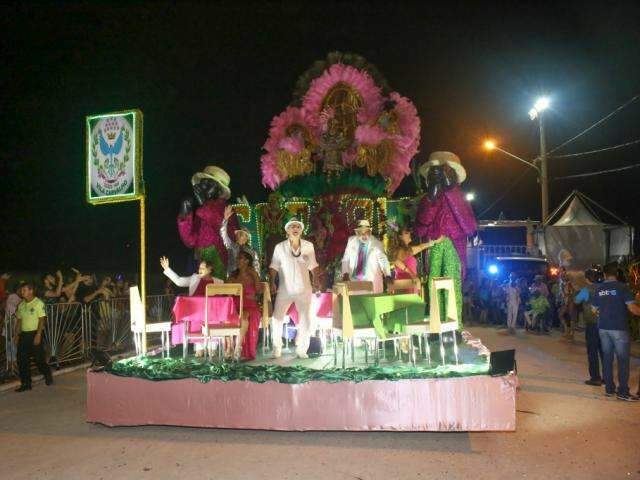 Vila Carvalho &eacute; campe&atilde; do Carnaval de Campo Grande pela 20&ordf; vez