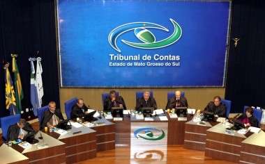 TCE suspende contrato de gasolina de Bernal, multa-o e faz nova devassa