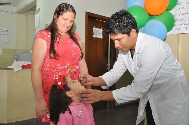 Sem atingir meta, Secretaria de Sa&uacute;de mant&eacute;m vacina&ccedil;&atilde;o contra p&oacute;lio e sarampo