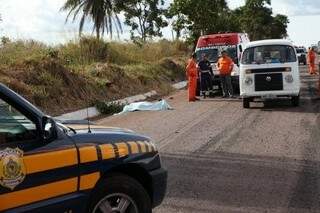 Operário morreu no local do acidente. (Foto: PC de Souza, do Edição MS)