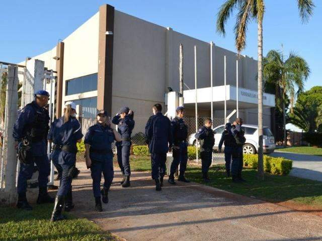 Guarda Municipal acompanha desocupa&ccedil;&atilde;o da igreja de Olarte