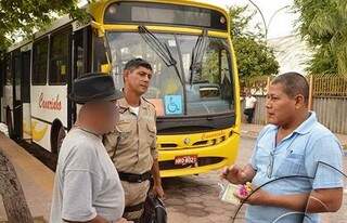 Idoso é acusado de jogar explosivos dentre de ônibus em Corumbá (Foto: Diário Online)