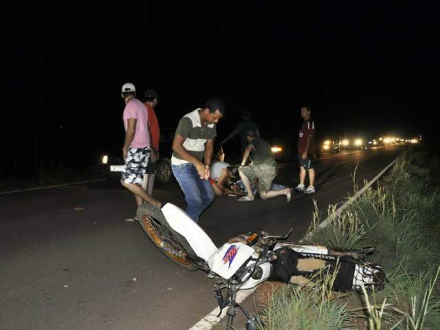  Motociclista perde controle e fica ferido em queda na MS 080