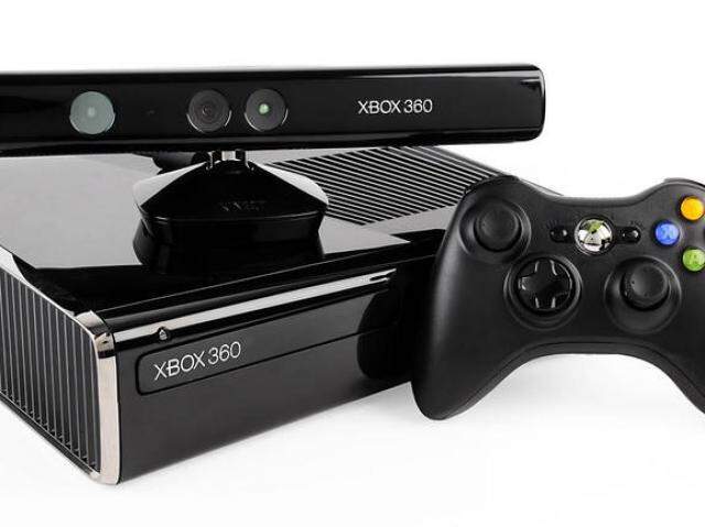 XBOX 360 SUPER SLIM COM KINECT - Consoles de Vídeo Game - Jardim