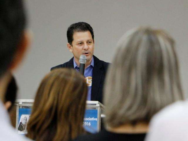Em sabatina, Renato C&acirc;mara pede voto de confian&ccedil;a dos douradenses