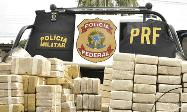  Em opera&ccedil;&atilde;o, Pol&iacute;cia apreende 500 quilos de coca&iacute;na em Corumb&aacute; 