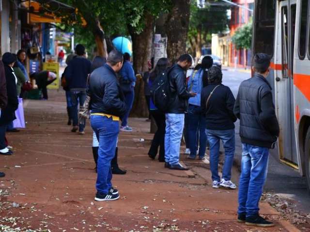 Temperatura varia 15&ordm;C e umidade fica baixa at&eacute; quinta-feira, alerta Inmet