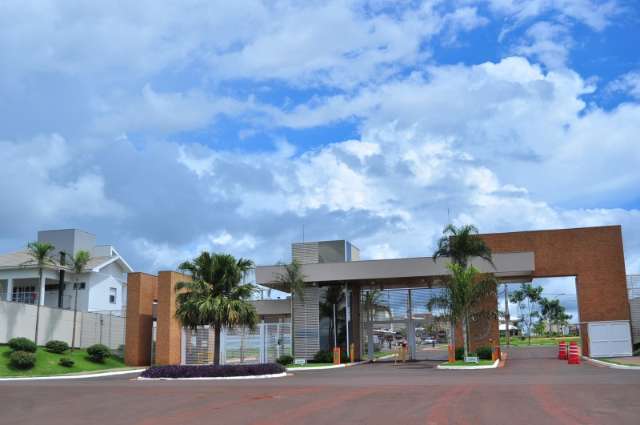 Condom&iacute;nio de luxo faz acordo para n&atilde;o contratar mais trabalho infantil