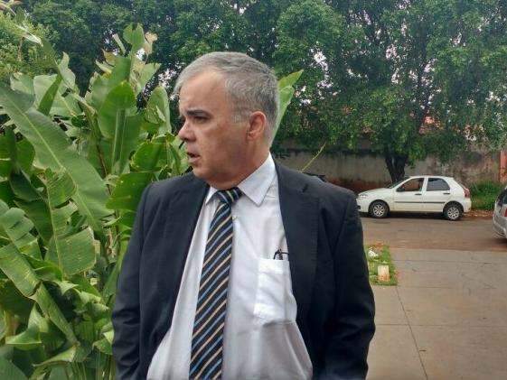 Irm&atilde;os suspeitos de matar dois e ferir outras 3 pessoas se entregam &agrave; pol&iacute;cia