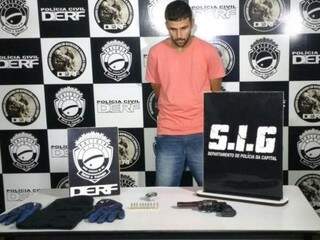 Integrante de grupo que invade e rouba resid&ecirc;ncias &eacute; preso no Noroeste 